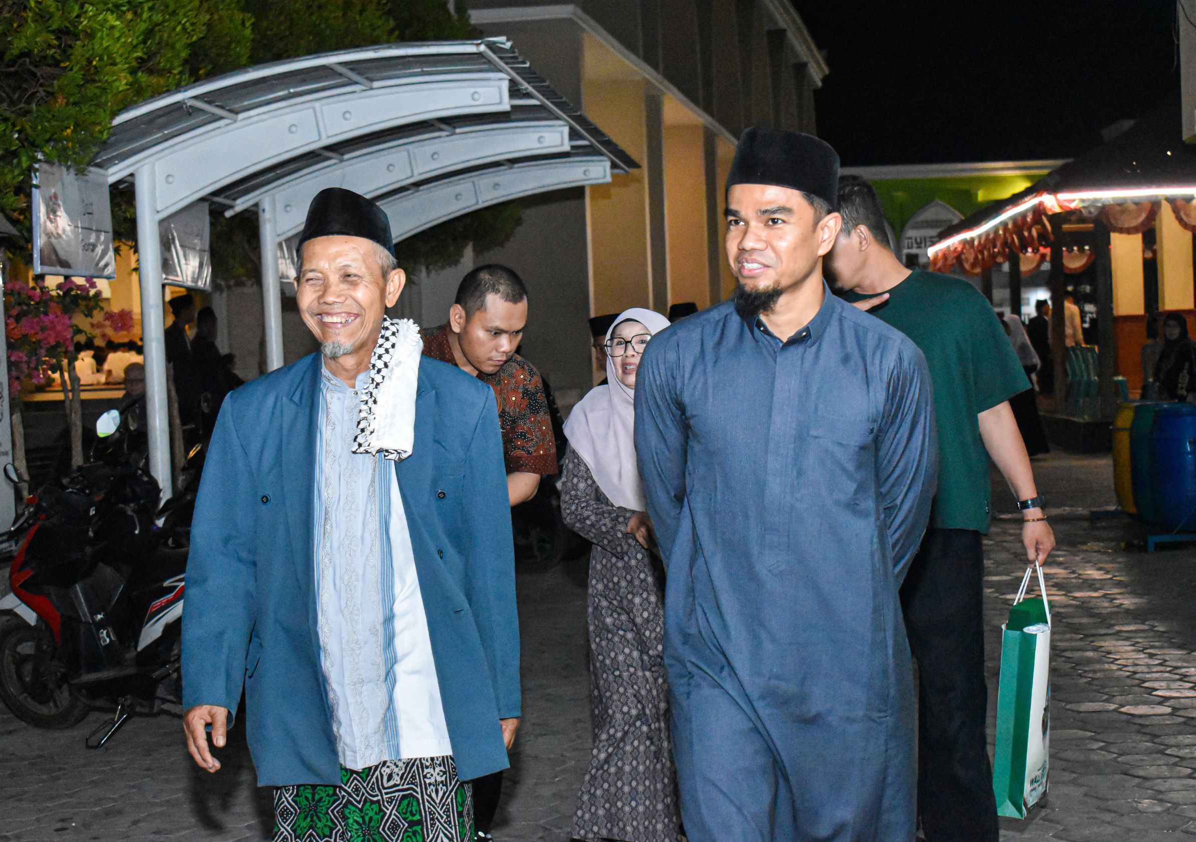 Silaturahmi dan Seminar Al-Qur’an Bersama Ust. Muzammil Hasballah, S.T. di Pondok Pesantren Wali Songo Ngabar
